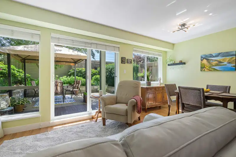 261 15850 26 AVENUE - photo 1 of 37