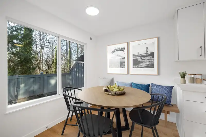 8254 AMBERWOOD PLACE - photo 4 of 40