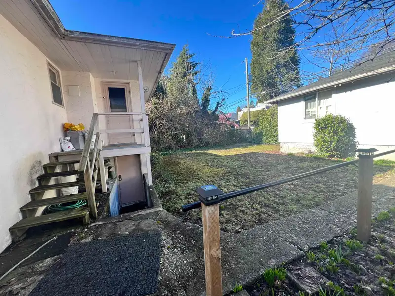 1315 W 58TH AVENUE - photo 2 of 11
