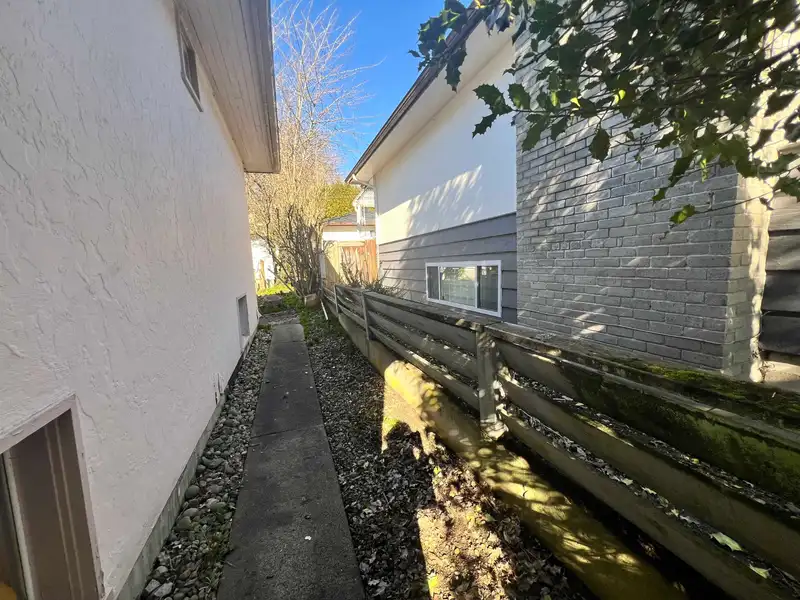 1315 W 58TH AVENUE - photo 3 of 11
