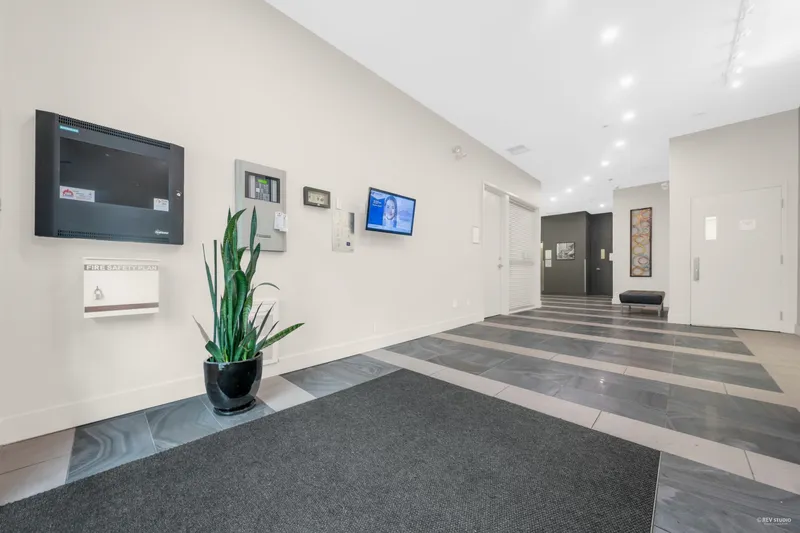 406 1249 GRANVILLE STREET - photo 3 of 18