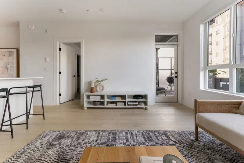 101 30494 CARDINAL AVENUE - photo 4 of 11