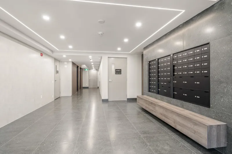 311 111 BULLER STREET - photo 4 of 25