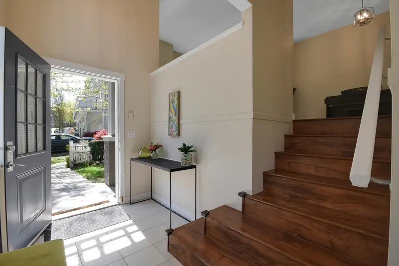 31 8355 DELSOM WAY - photo 3 of 40