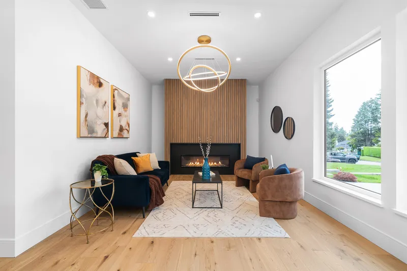 687 POPLAR STREET - photo 4 of 25