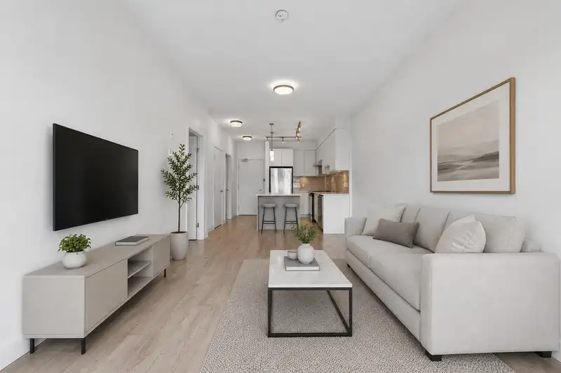 315 828 GAUTHIER AVENUE - photo 1 of 18
