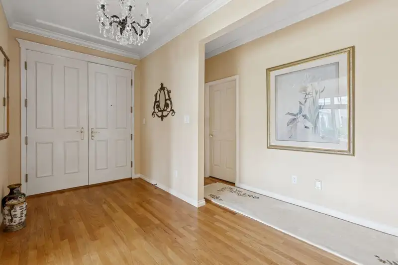 125 6505 3 AVENUE - photo 3 of 39
