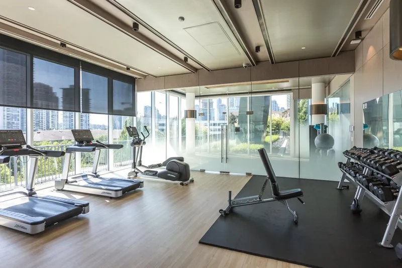 2005 4720 LOUGHEED HIGHWAY - photo 2 of 17