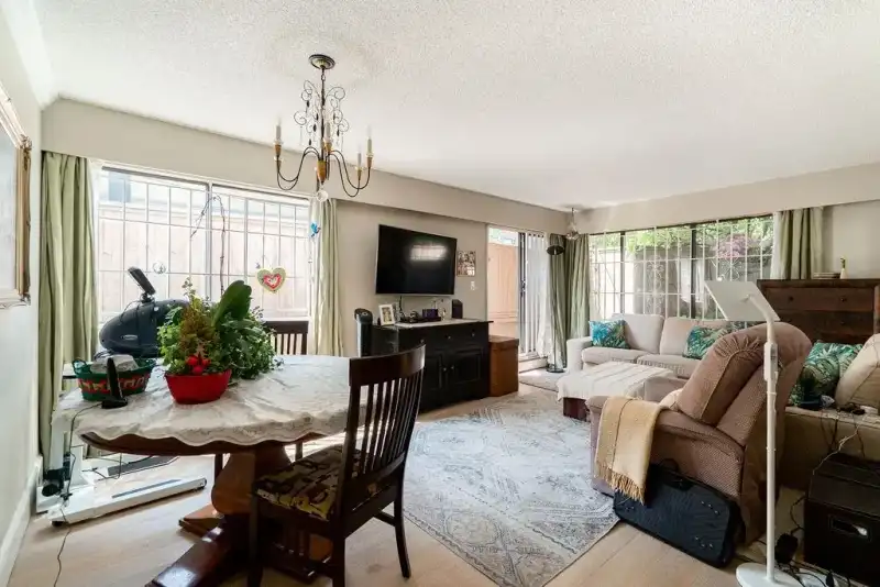 102 2190 W 8TH AVENUE - photo 1 of 38