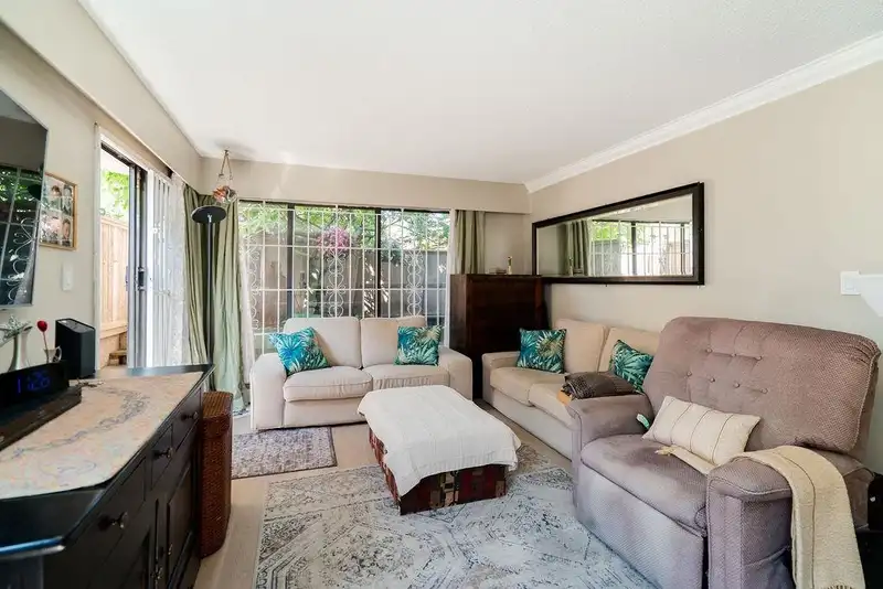 102 2190 W 8TH AVENUE - photo 3 of 38