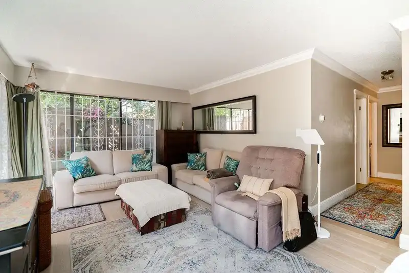 102 2190 W 8TH AVENUE - photo 4 of 38
