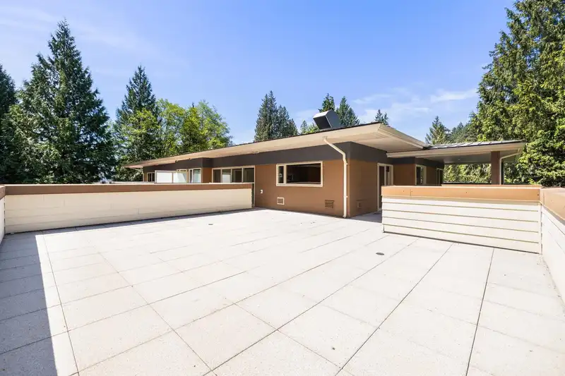 PH2 2832 CAPILANO ROAD - photo 2 of 40