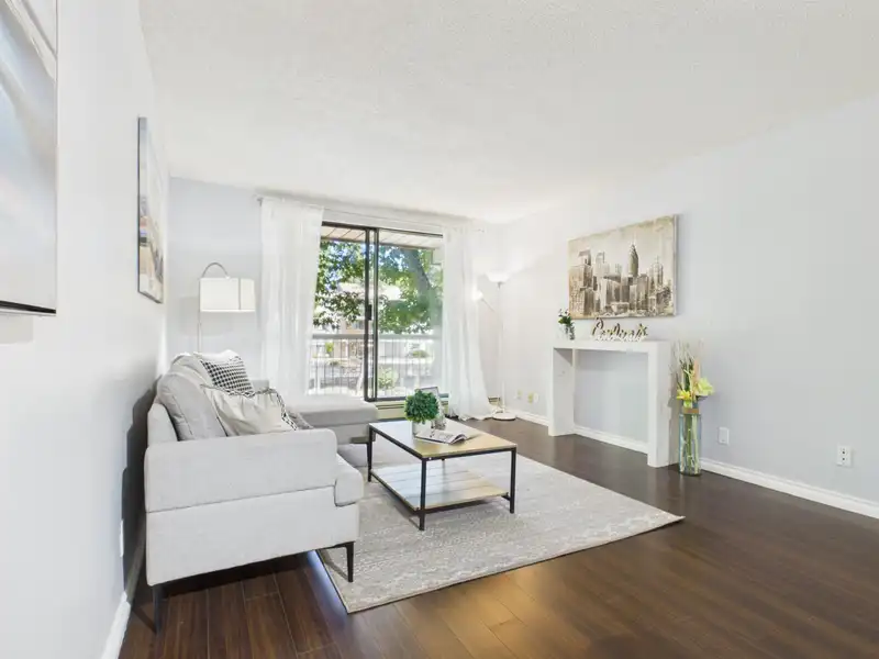 220 8411 ACKROYD - photo 3 of 27