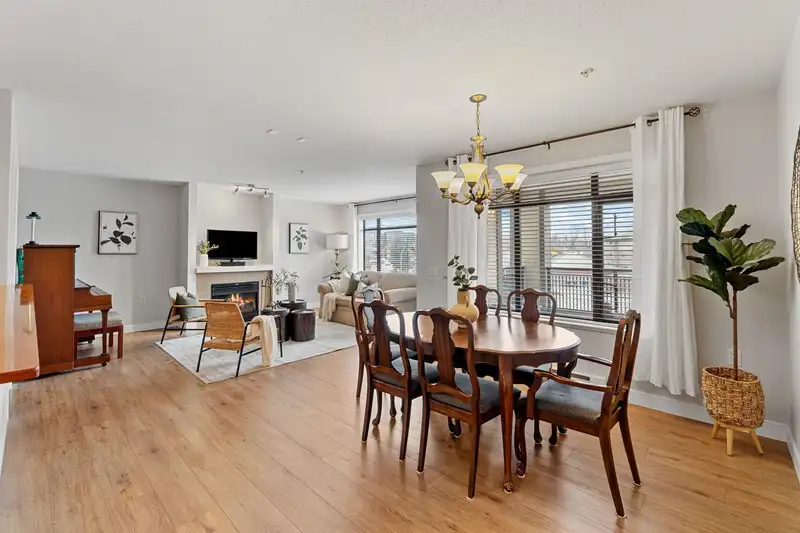 318 8880 202 STREET - photo 1 of 27