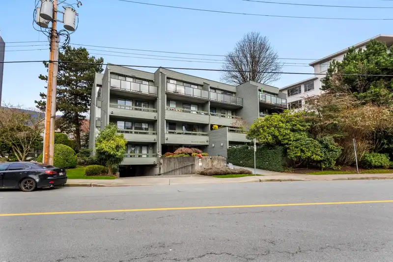 403 2119 BELLEVUE AVENUE - photo 1 of 15