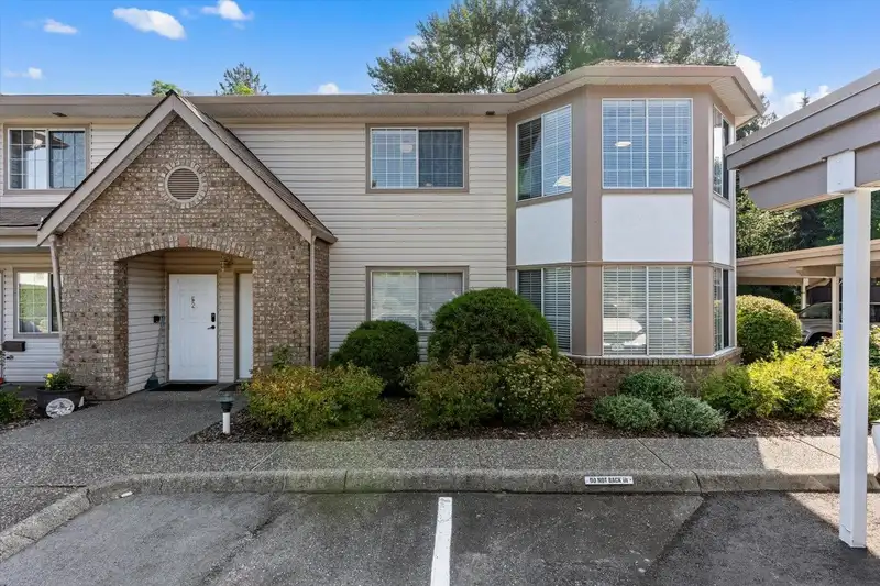 50 3110 TRAFALGAR STREET - photo 3 of 29