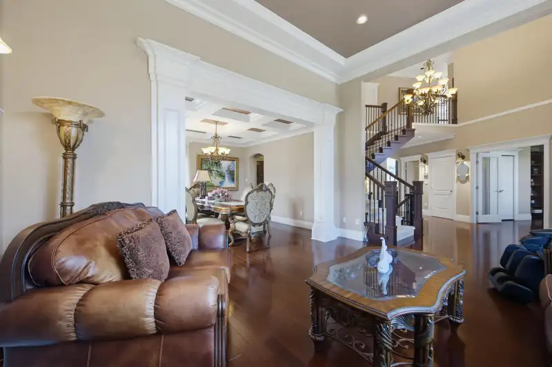 16396 113B AVENUE - photo 4 of 40