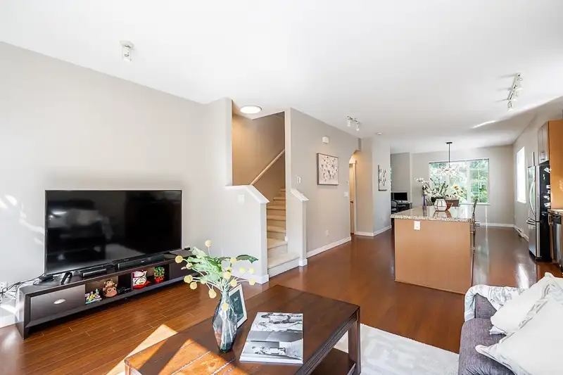 38 8385 DELSOM WAY - photo 3 of 24