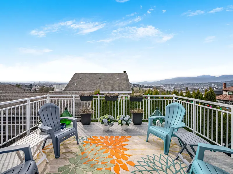 4862 OXFORD STREET - photo 2 of 25