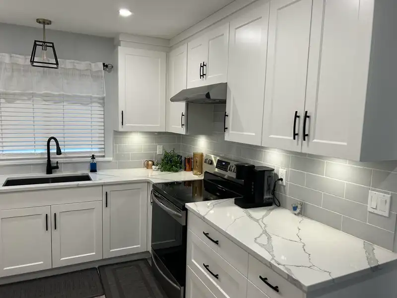 12516 77A AVENUE - photo 2 of 36