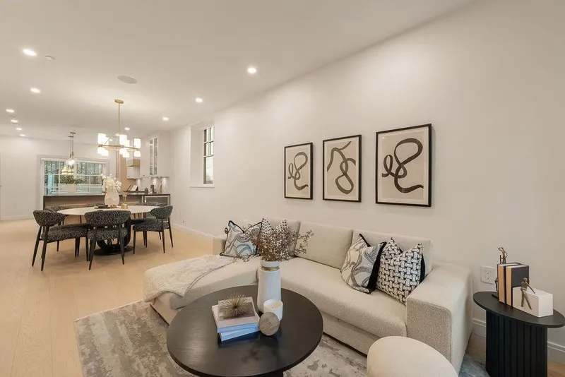 2540 GRANT STREET - photo 3 of 25