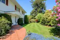 1223 52 STREET - thumbnail 1