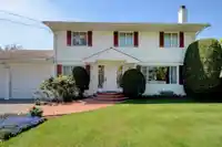 1223 52 STREET - thumbnail 2