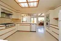 1223 52 STREET - thumbnail 8
