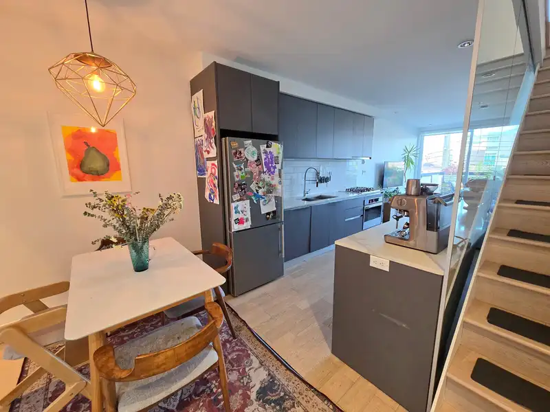 311 1647 E PENDER STREET - photo 4 of 40