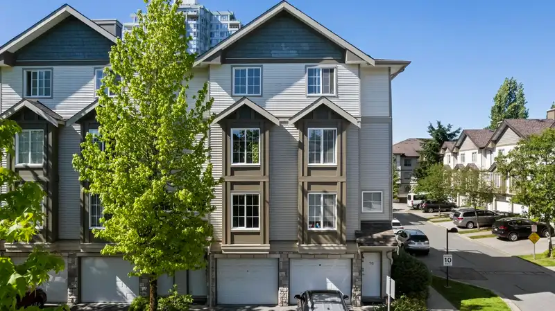 17 14855 100 AVENUE - photo 1 of 34