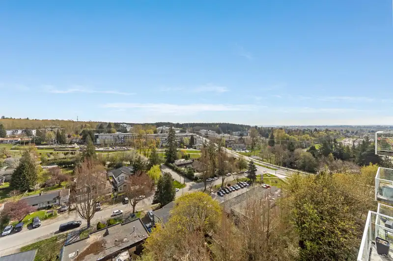 1502 9830 WHALLEY BOULEVARD - photo 2 of 12