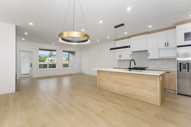 32513 HIGGINBOTTOM COURT - photo 4 of 34
