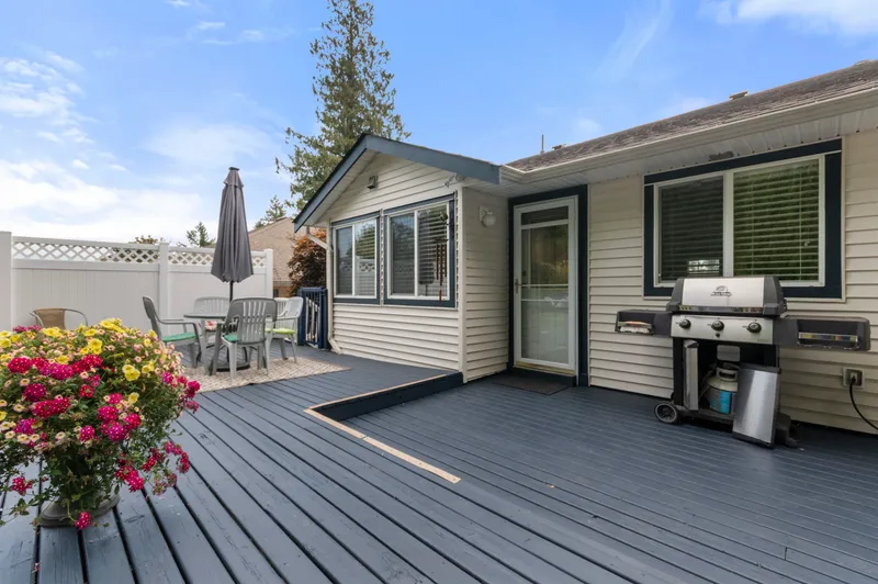 36135 MARSHALL ROAD - photo 2 of 23