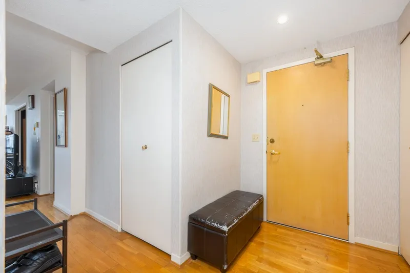 1601 6282 KATHLEEN AVENUE - photo 4 of 24