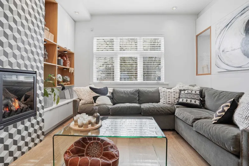 73 E 27TH AVENUE - photo 4 of 25