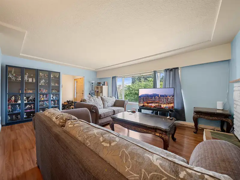 5987 MALVERN AVENUE - photo 2 of 30