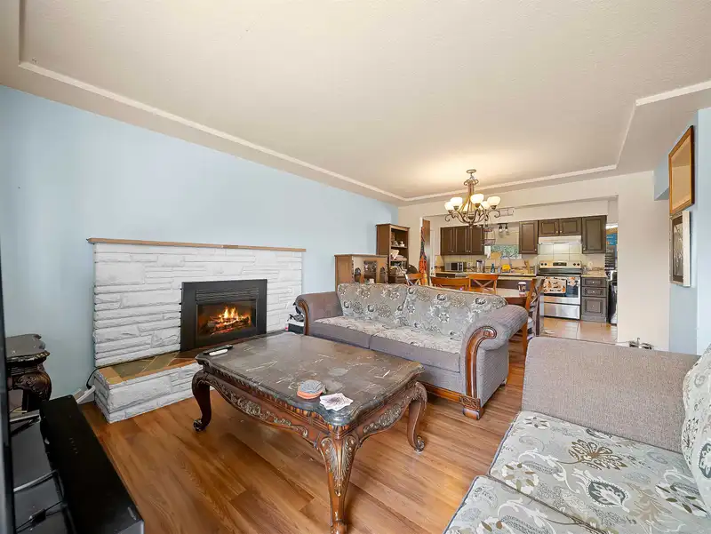 5987 MALVERN AVENUE - photo 4 of 30