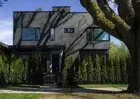 893 E 21ST AVENUE - thumbnail 2