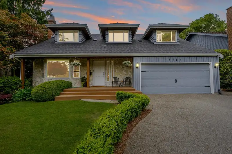 1787 148A STREET - photo 1 of 40
