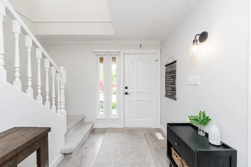 1787 148A STREET - photo 3 of 40