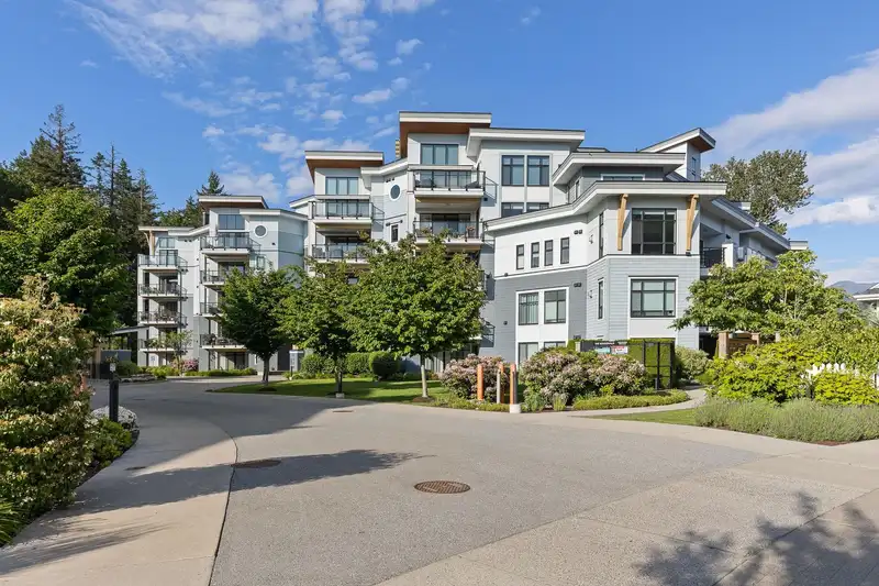 502 5380 TYEE LANE - photo 1 of 34