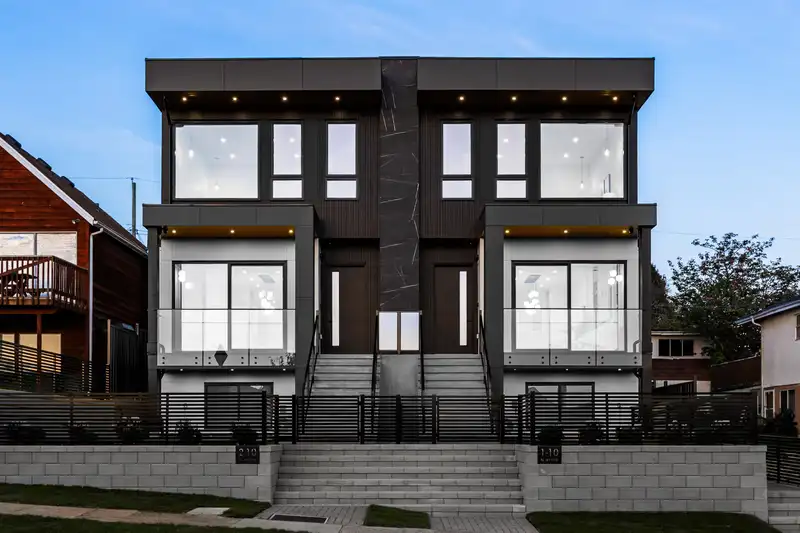 2 10 N HYTHE AVENUE - photo 1 of 30