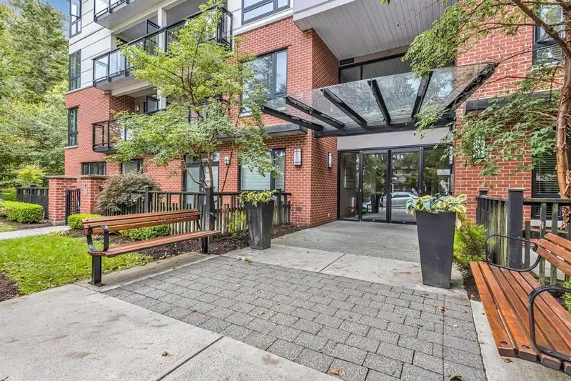 413 14358 60 AVENUE - photo 3 of 24