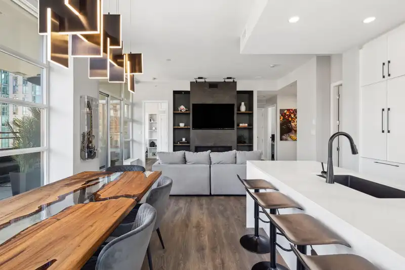1401 1205 HOWE STREET - photo 2 of 40