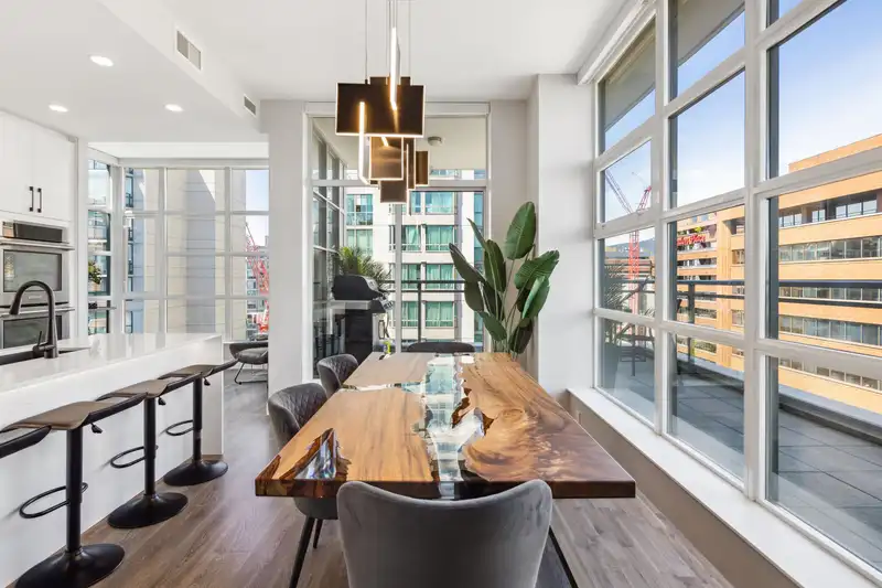 1401 1205 HOWE STREET - photo 4 of 40