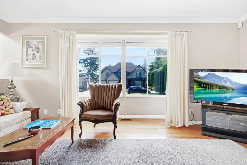 2285 GALE AVENUE - photo 3 of 40
