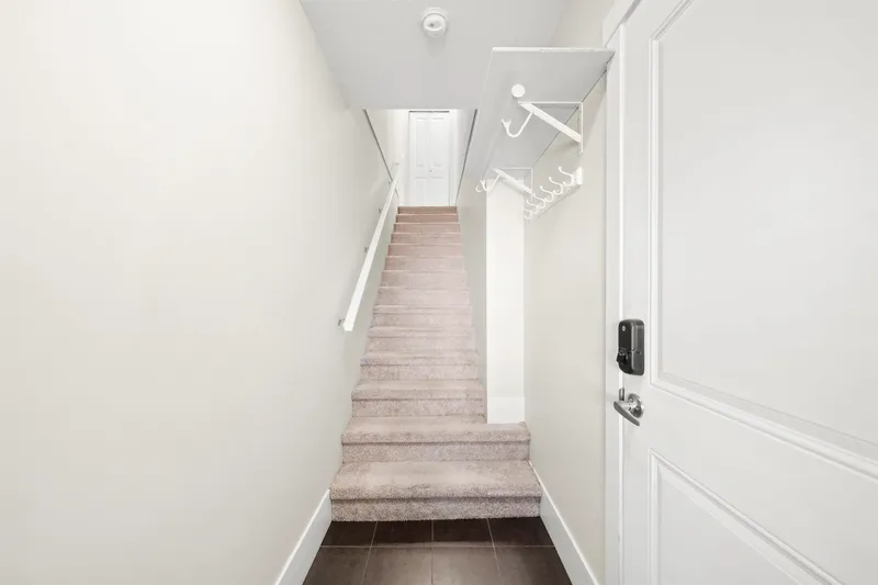 4 19752 55A AVENUE - photo 4 of 25