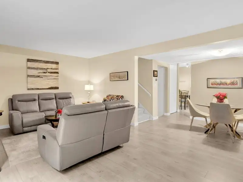 1037 CECILE DRIVE - photo 4 of 20