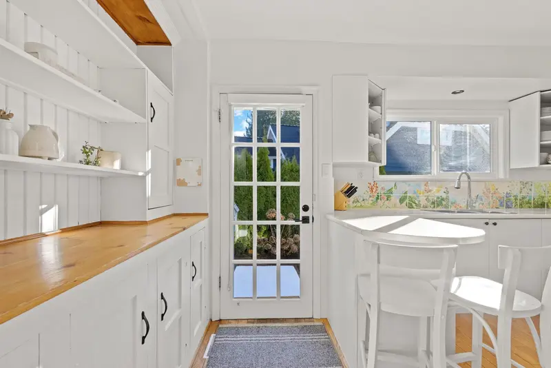 1275 BRANTWOOD ROAD - photo 4 of 23