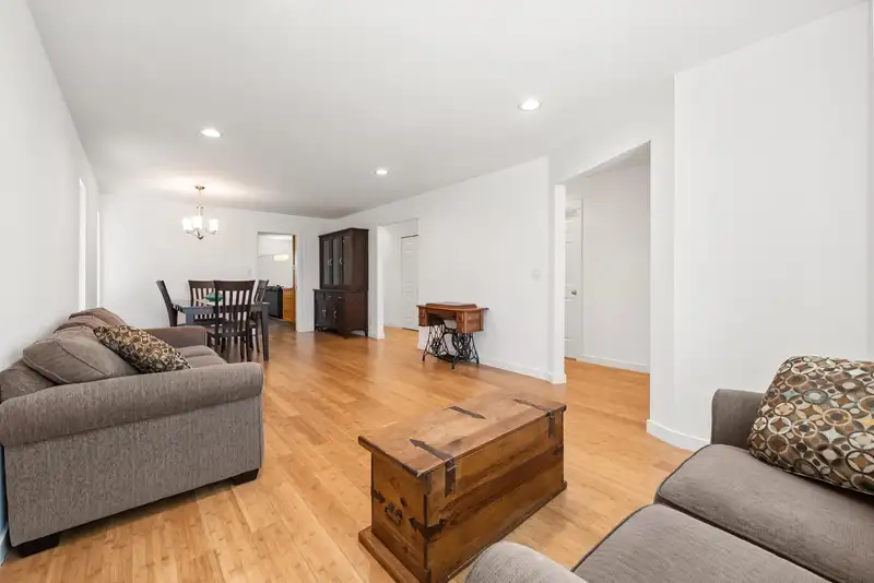 3371 CHATHAM STREET - photo 4 of 40